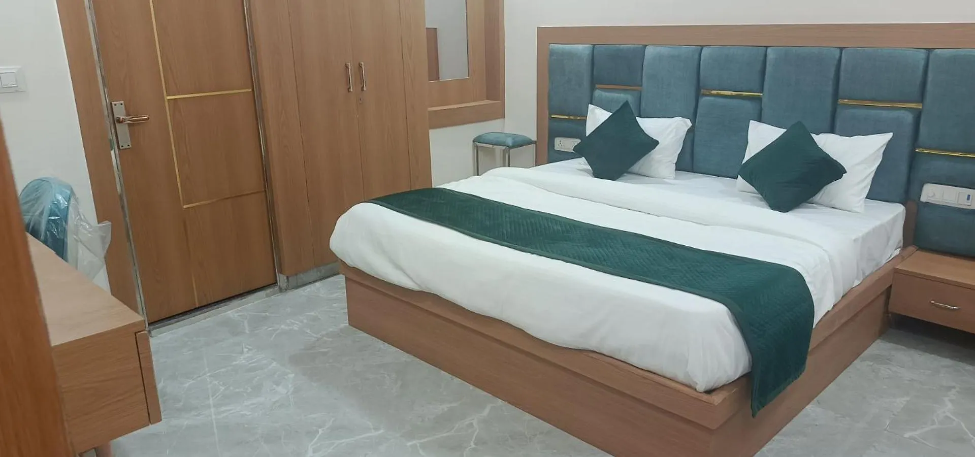 Hotel Rd Palace Agra