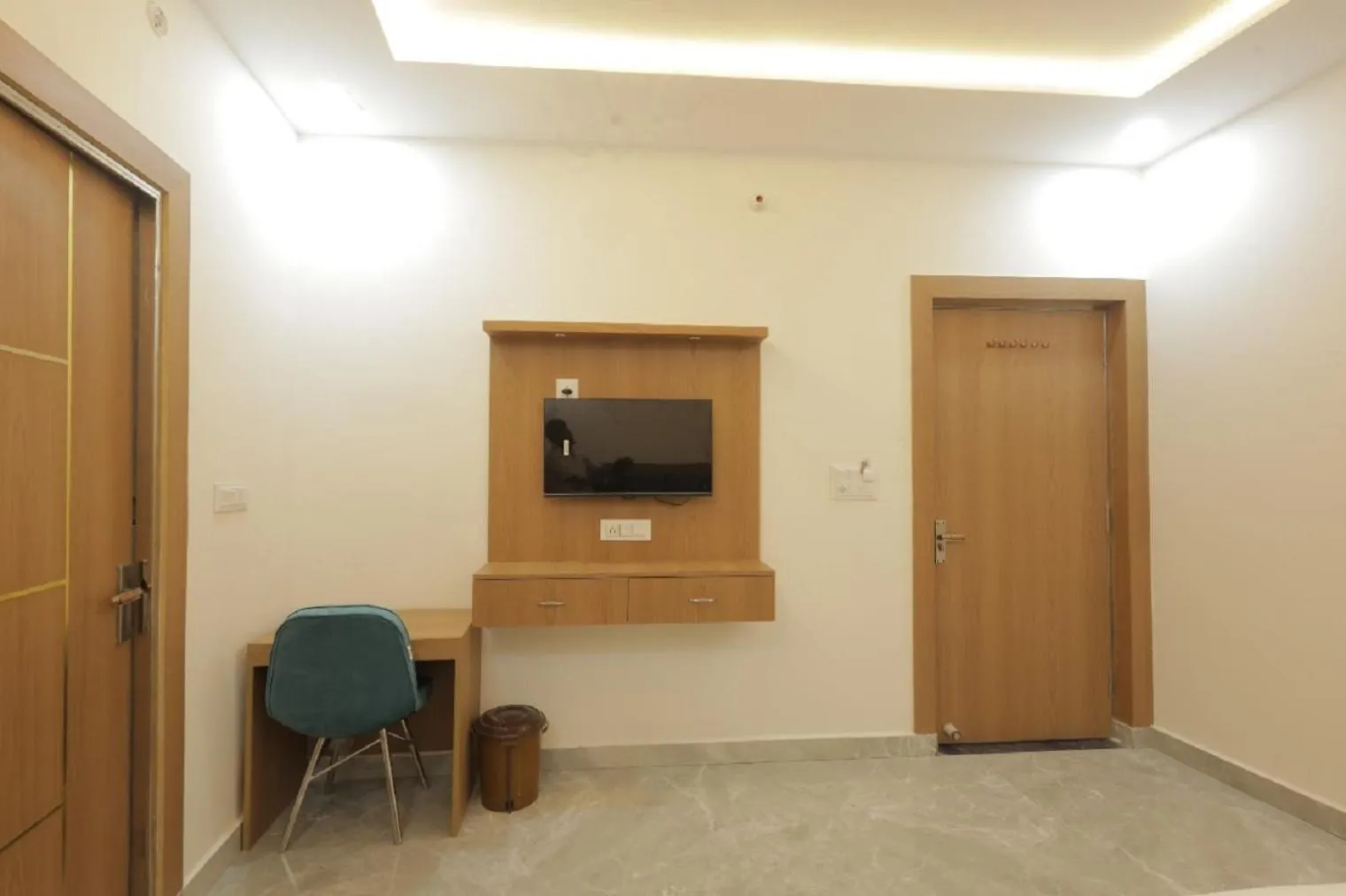 Hotel Rd Palace Agra